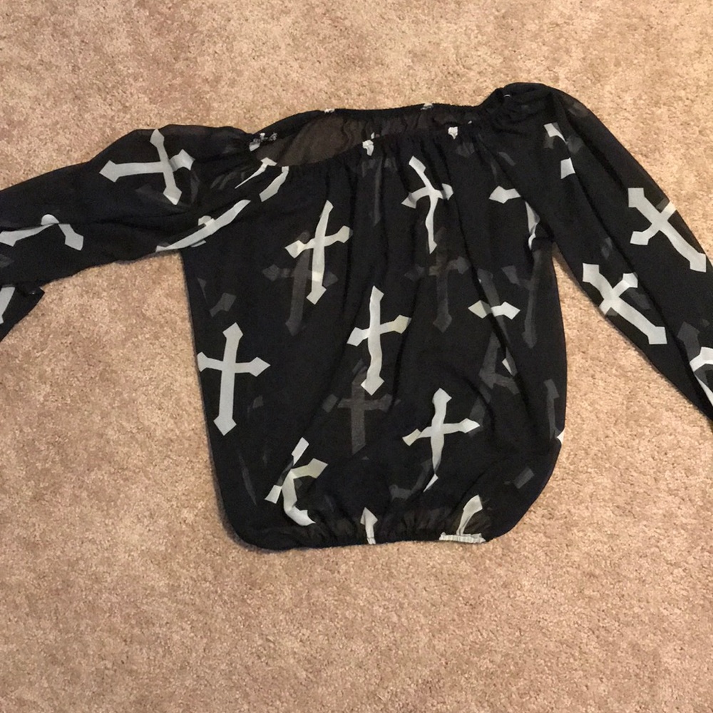 Bke- Cross sheer blouse . Size large